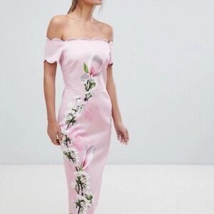 Ted Baker Scalloped Bodycon Dress in Harmony Floral | SIZE 1